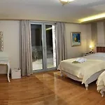 Ξενοδοχείο Hondos Classic & Νεστάνη