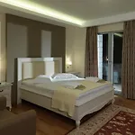 Ξενοδοχείο Hondos Classic & Νεστάνη