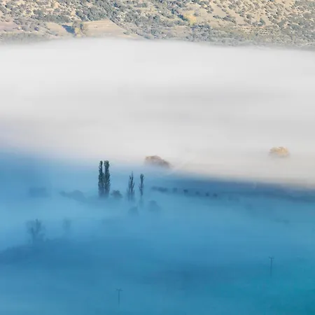 מלון Hondos Classic &