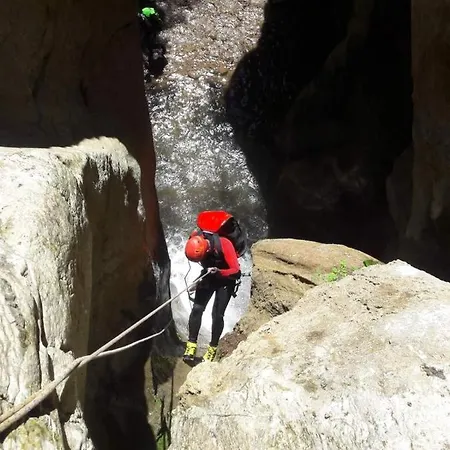 Hotel Hondos Classic & Nestani