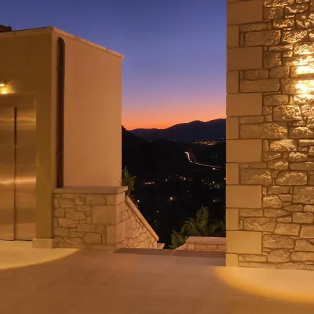 Hondos Classic & 4* Nestani