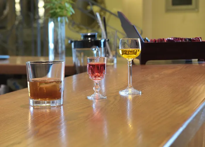 Hondos Classic & Ξενοδοχείο Νεστάνη