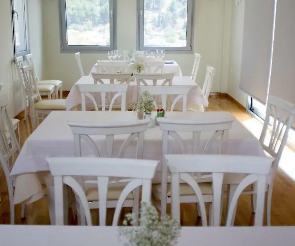 Hotel Hondos Classic &