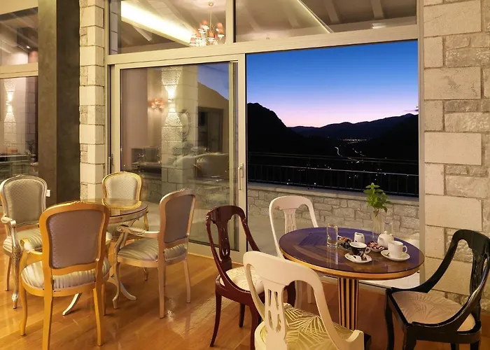 Hondos Classic & Hotel Nestani